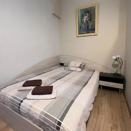 Budapest Cozy W Working Space And Wifi Sofie