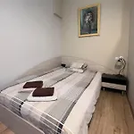 Budapest Cozy W Working Space And Wifi Sofia
