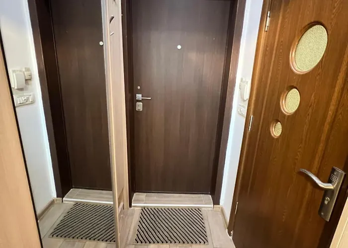 Budapest Cozy W Working Space And Wifi דירה סופיה