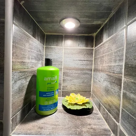 Budapest Cozy W Working Space And Wifi 아파트