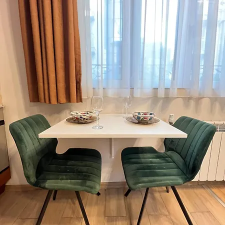 Budapest Cozy W Working Space And Wifi * Sofía